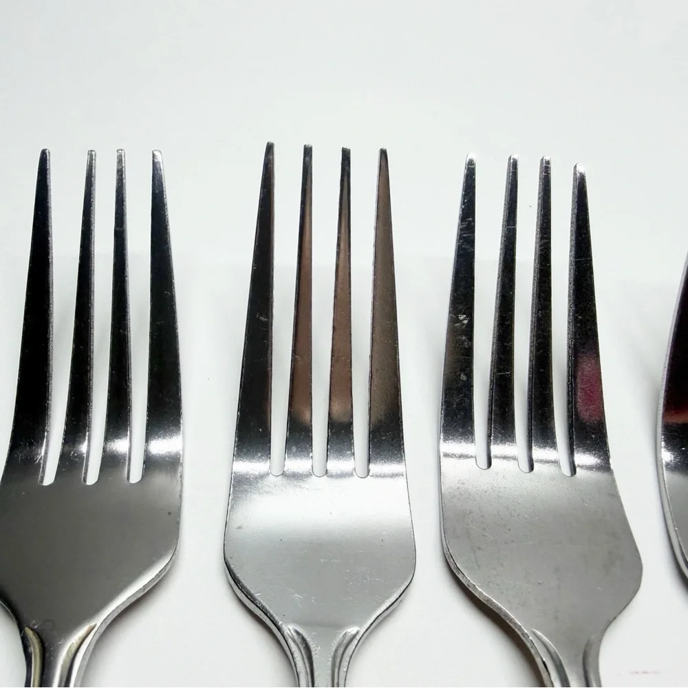 Royal Norfolk 18/0 Stainless Classic R5N1 Dinner Forks 5 Pc